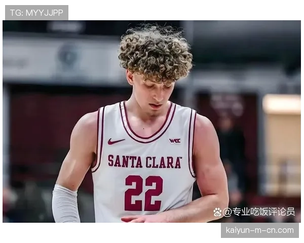 波杰姆斯基上篮缩小分差：勇士第三节38-19攻击波